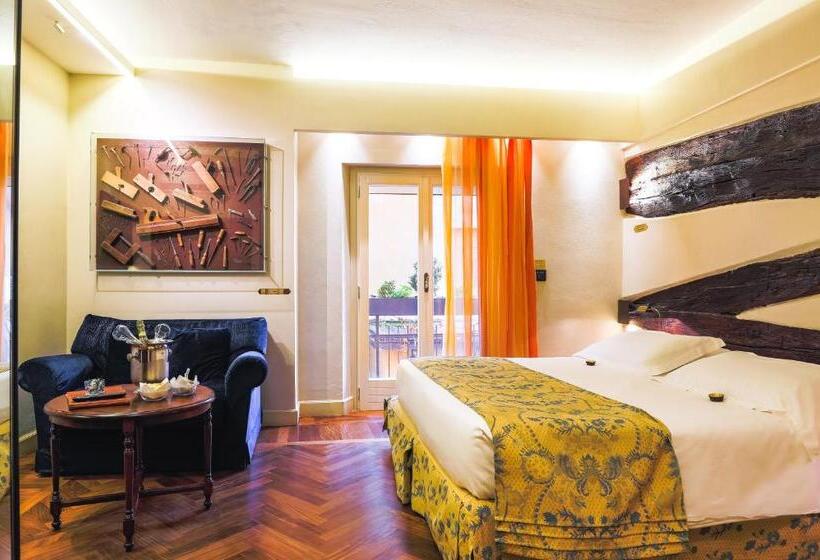 اتاق لوکس, Art Hotel Commercianti