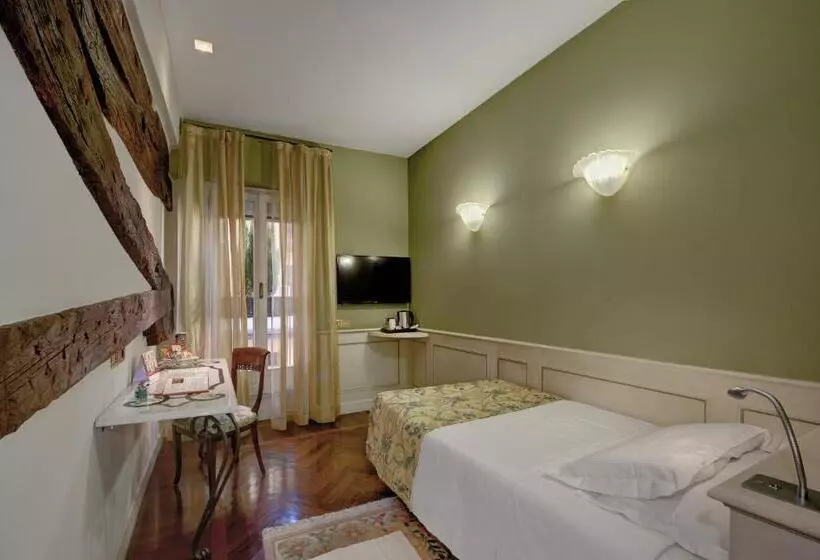 اتاق استاندارد یک نفره, Art Hotel Commercianti