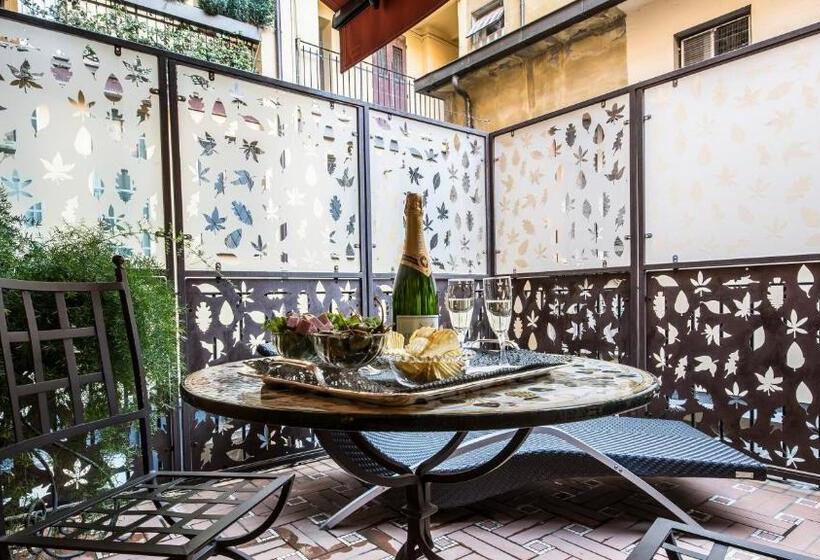 سوییت جونیور لوکس, Art Hotel Commercianti