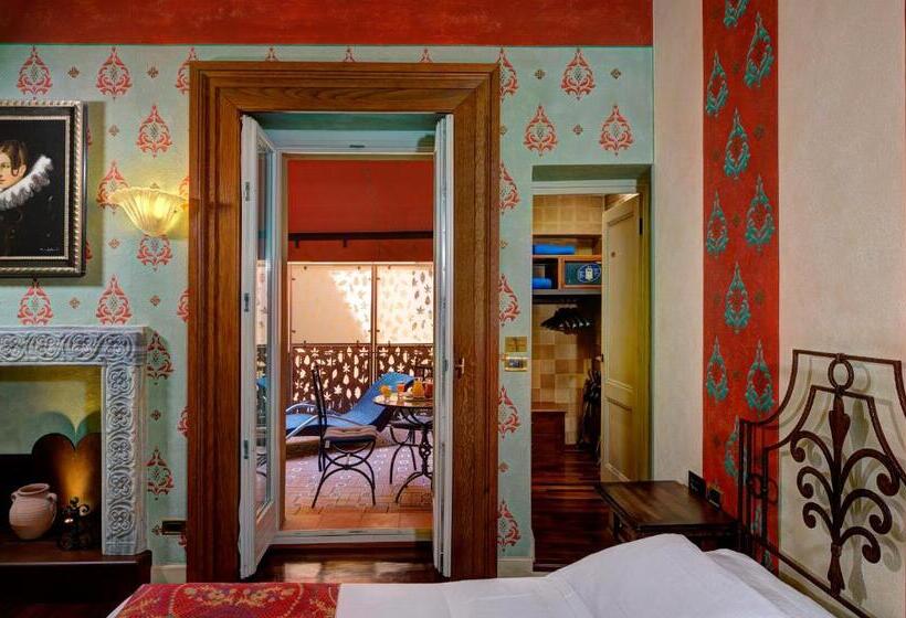 سوییت جونیور لوکس, Art Hotel Commercianti