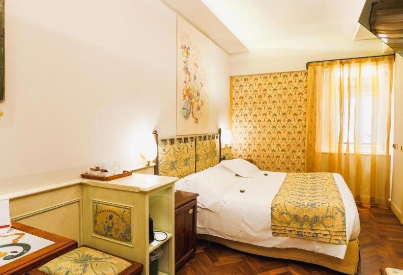 اتاق استاندارد, Art Hotel Commercianti