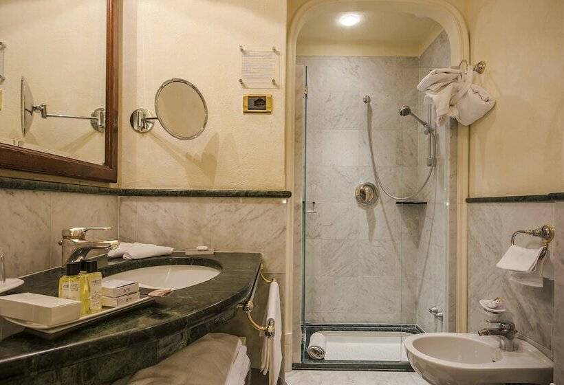 اتاق لوکس, Art Hotel Commercianti