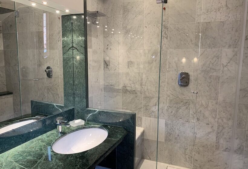 سوییت, Art Hotel Commercianti