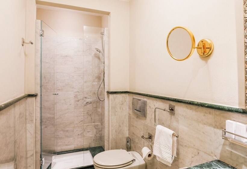 سوییت جونیور, Art Hotel Commercianti