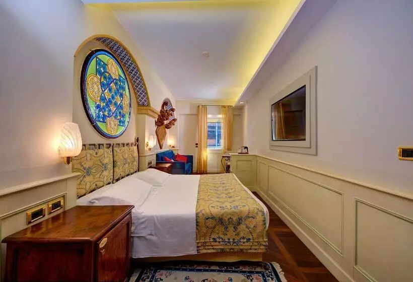 سوییت جونیور, Art Hotel Commercianti
