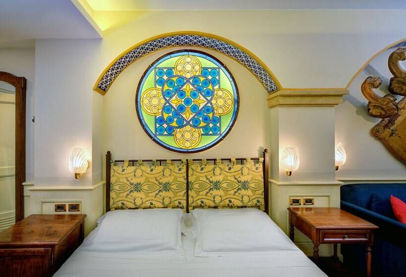 سوییت جونیور, Art Hotel Commercianti