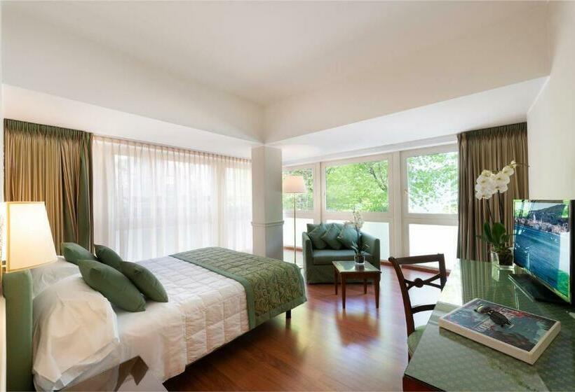 Chambre Standard Vue Lac, Barchetta Excelsior