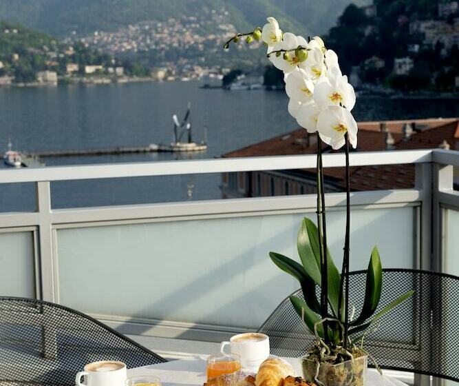 Chambre Standard Vue Lac, Barchetta Excelsior