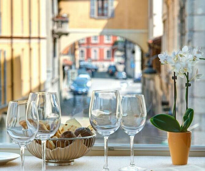 Chambre Standard Vue Ville, Barchetta Excelsior