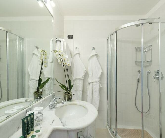 Chambre Standard Vue Ville, Barchetta Excelsior