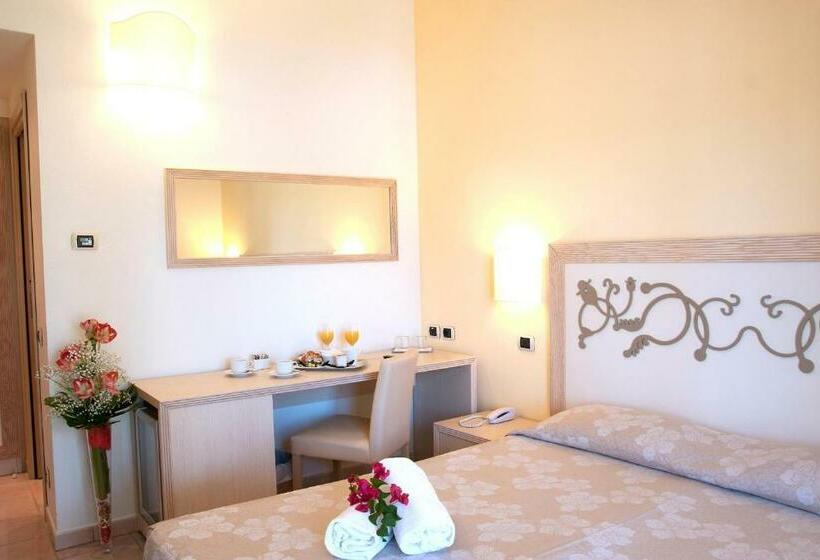 スタンダードルーム, Corte Rosada