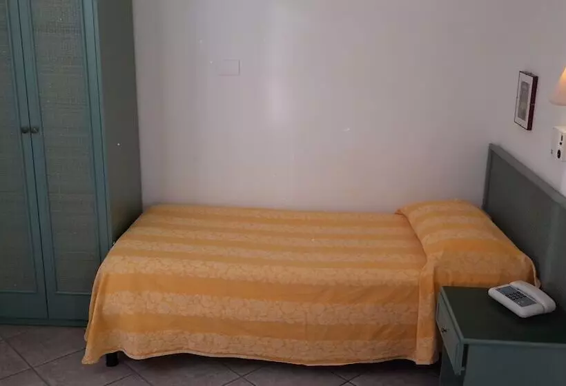 اتاق استاندارد یک نفره, Delle Rose