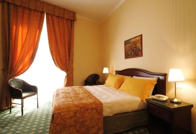 غرفة سوبيريور, Europa & Concordia