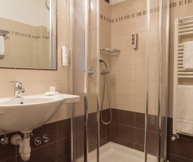 스탠다드 트리플 룸, Funivia