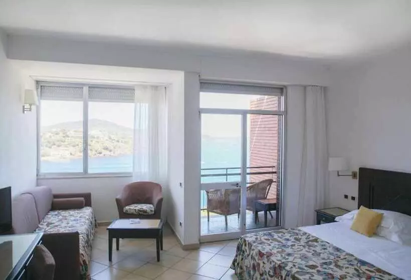 オーシャンビュージュニアスイート, Th Capoliveri   Grand Hotel Elba International