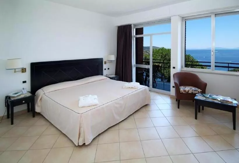 オーシャンビュースタンダードルーム, Th Capoliveri   Grand Hotel Elba International