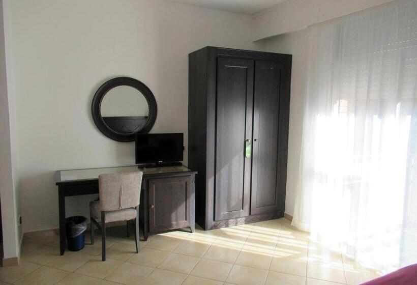 Трехместный Номер Классика, Th Capoliveri   Grand Hotel Elba International