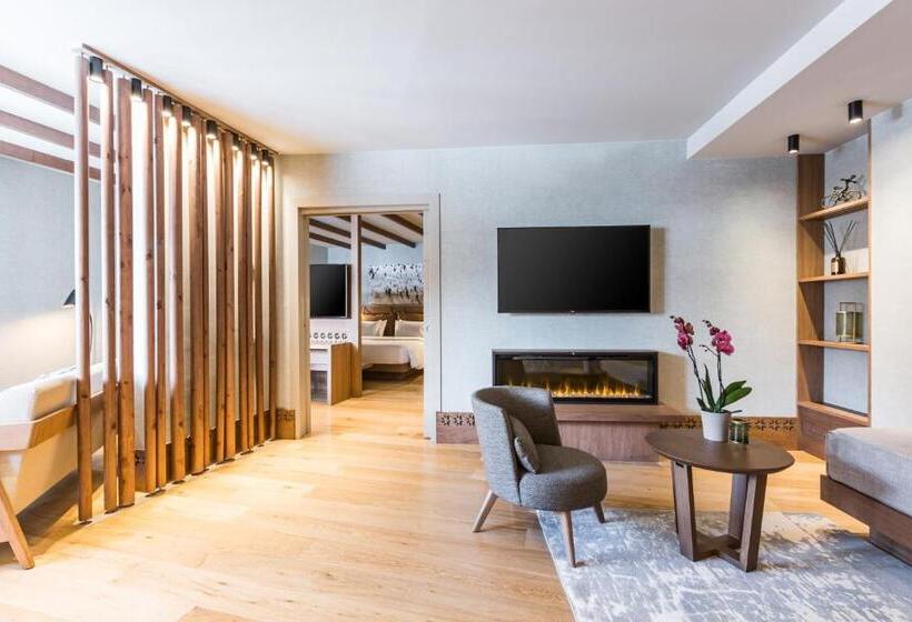 Люкс Премиум, Grand Hotel Savoia Cortina D Ampezzo, A Radisson Collection