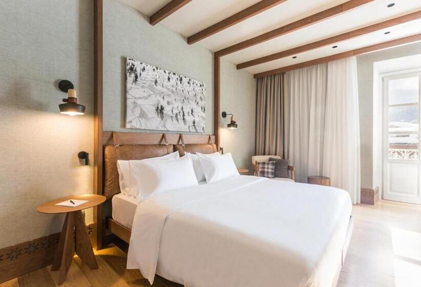 Номер Стандарт, Grand Hotel Savoia Cortina D Ampezzo, A Radisson Collection