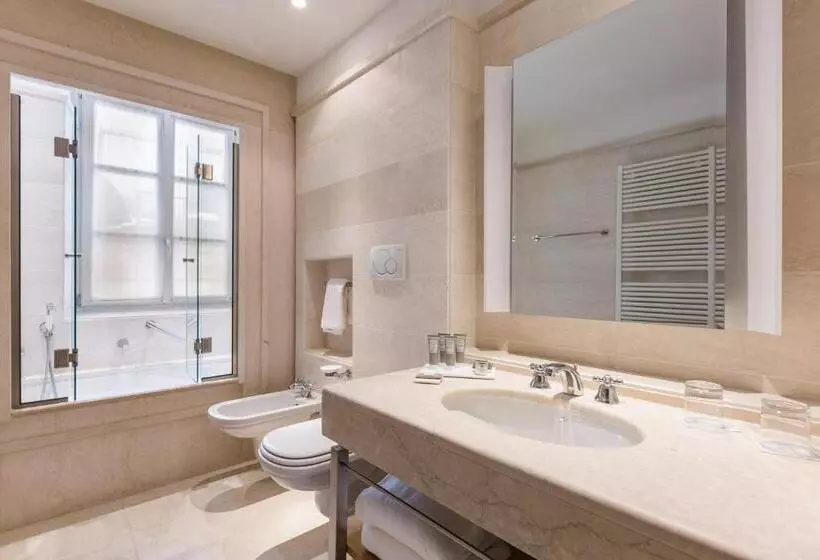 اتاق استاندارد, Grand Hotel Savoia Cortina D Ampezzo, A Radisson Collection