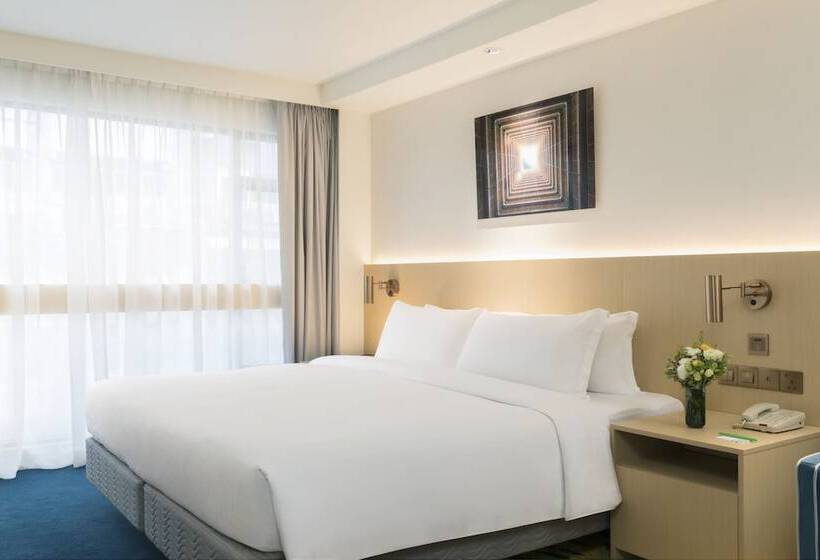 اتاق پرمیوم, Holiday Inn Golden Mile, An Ihg