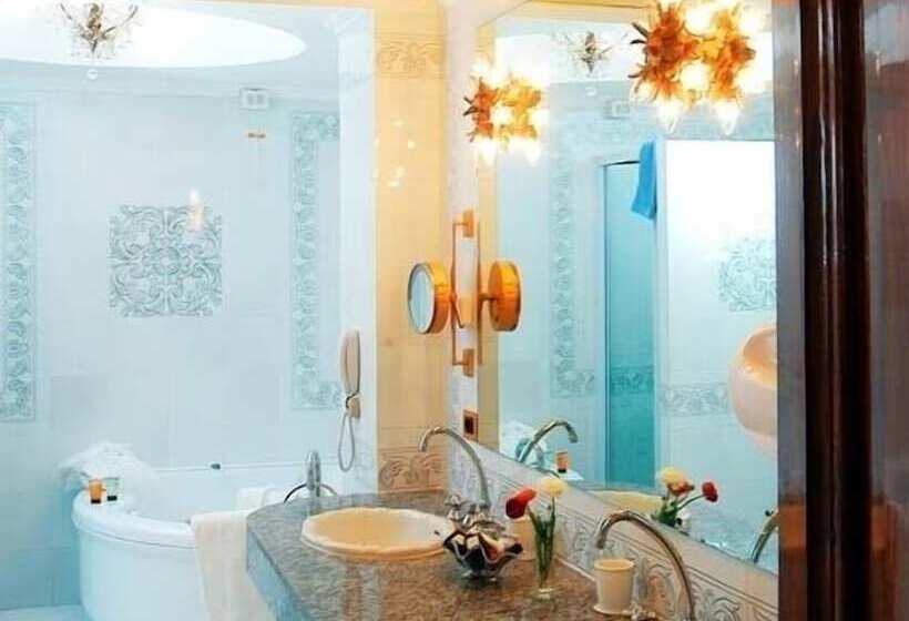 Полулюкс Вид на Море, Scalinatella