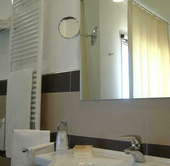 חדר סטנדרט לשלושה, Majesty Bari