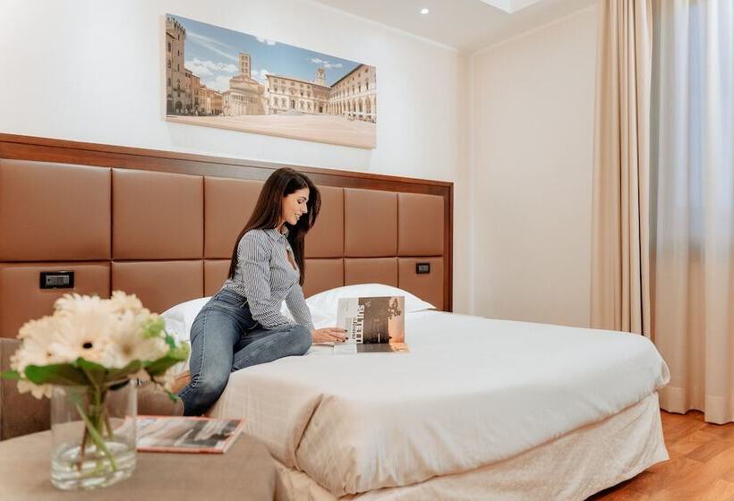 اتاق سوپریور, Minerva