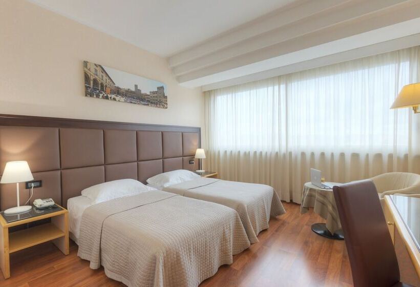 اتاق استاندارد, Minerva