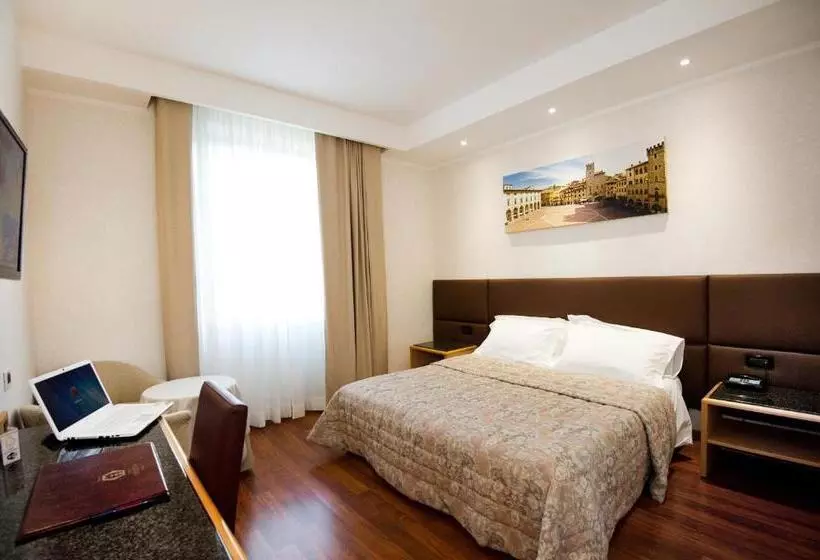 Standard-huone, Minerva