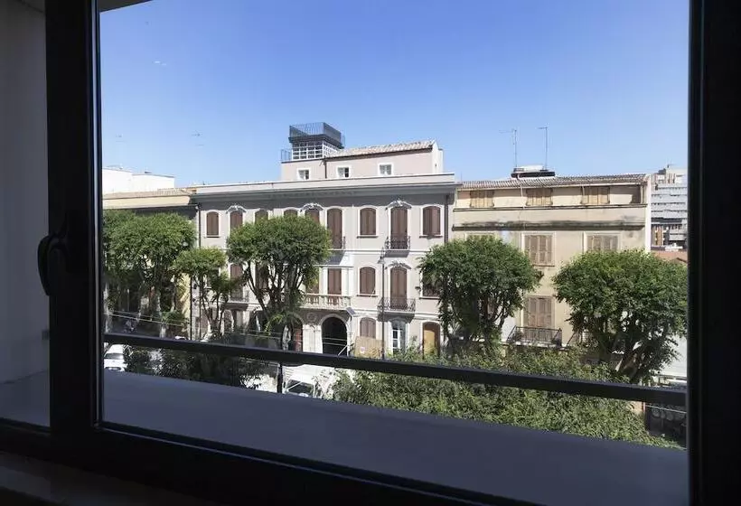 デラックスルーム, Regina Margherita