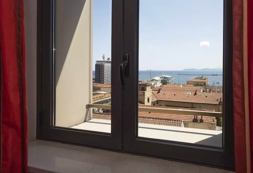 デラックスルーム, Regina Margherita