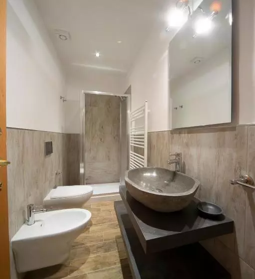 ファミリーステューディオ, Residence Tabor