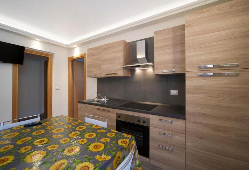 Апартаменты 1 Спальня, Residence Tabor
