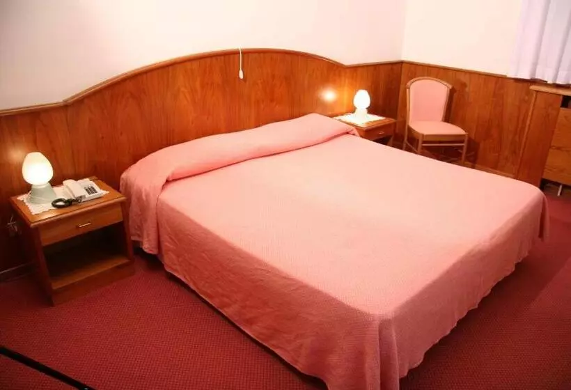 اتاق استاندارد, Roma