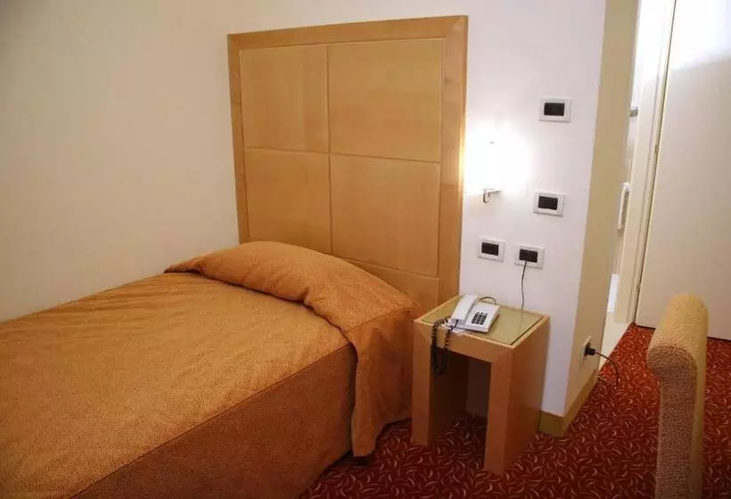 اتاق سوپریور یک تخته, Roma
