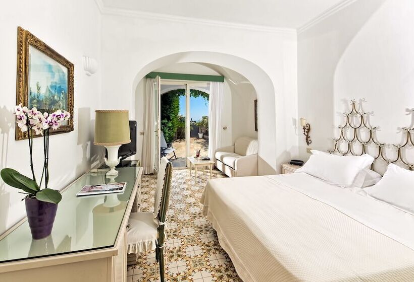 ジュニアスイート, Sina Flora