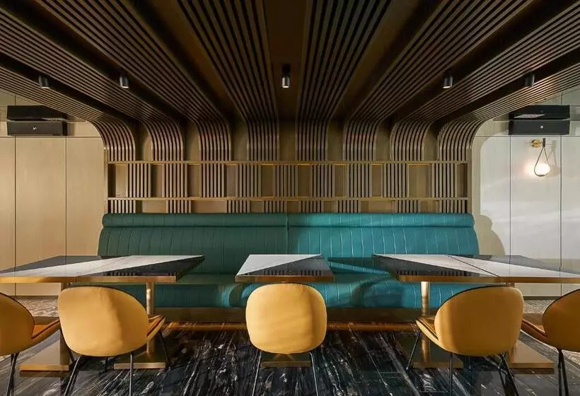 シティビューのデラックスルーム, The Park Lane Hong Kong, Autograph Collection