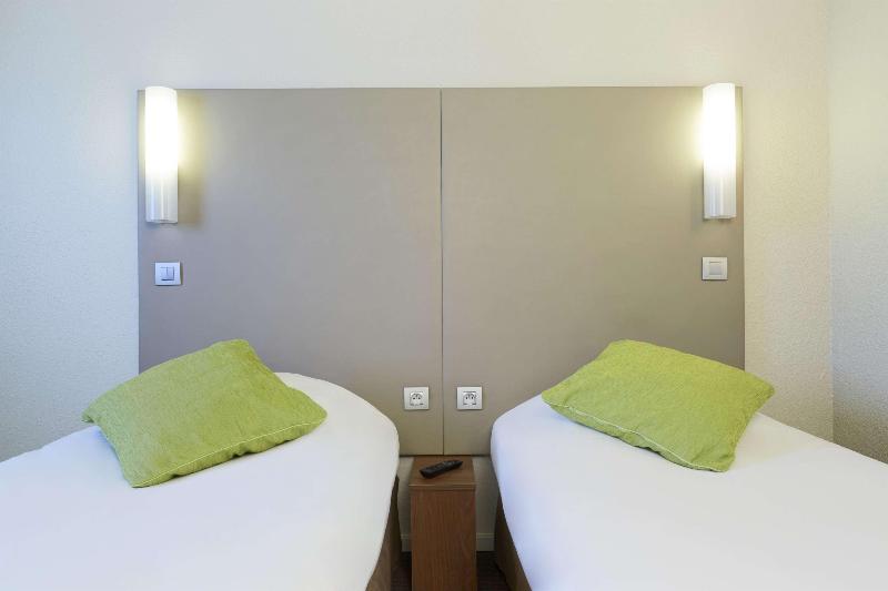 اتاق سوپریور با چشم‌انداز شهر, The Park Lane Hong Kong A Pullman