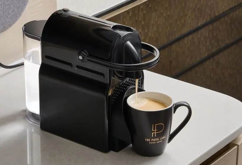 اتاق خانوادگی, The Park Lane Hong Kong, Autograph Collection