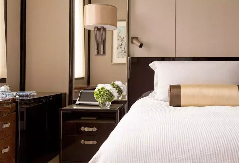 Deluxe Room with Views