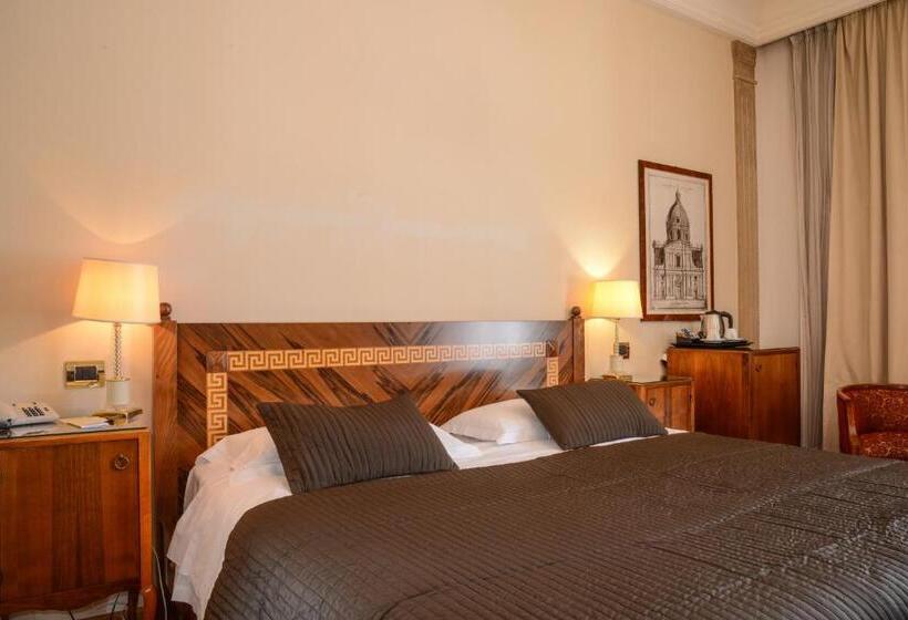 Номер Стандарт Трехместный, Vittoria