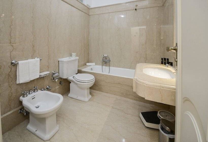 Полулюкс, Vittoria