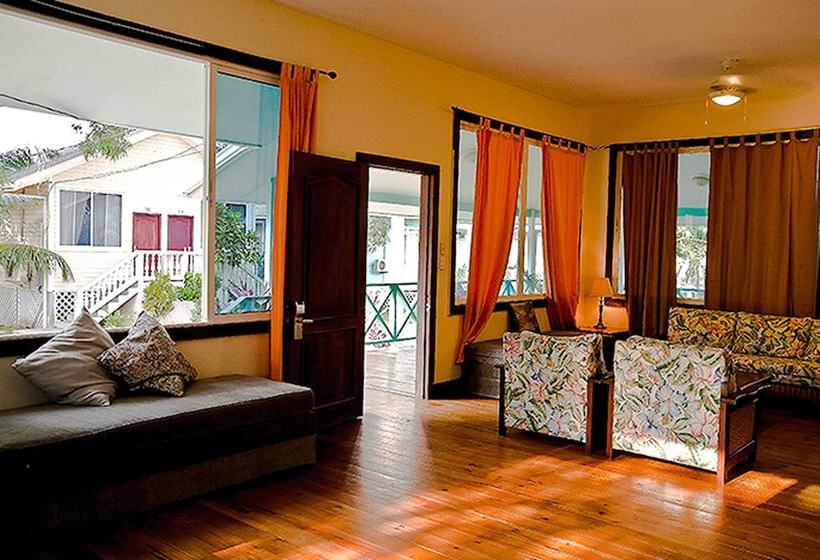 ویلای 3 خوابه, Telamar Resort