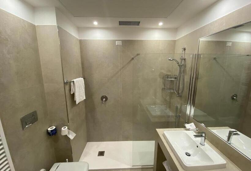 سوییت جونیور, Cicolella