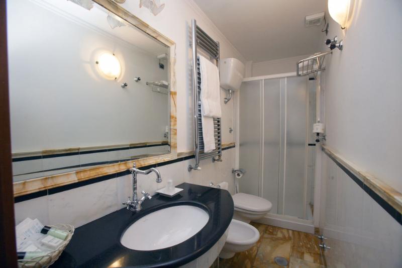 اتاق عادی, Domus Florentiae