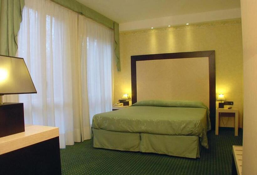 اتاق استاندارد, Don Abbondio