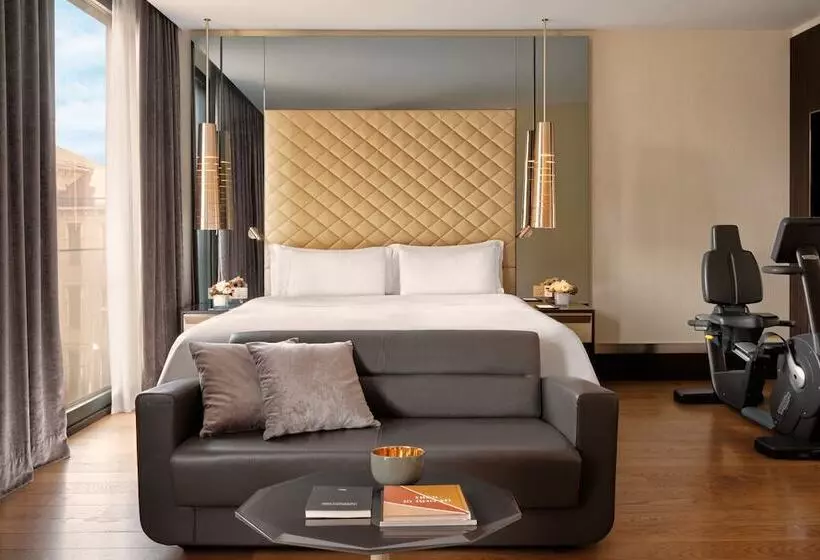 سوییت اجرایی, Excelsior Hotel Gallia, A Luxury Collection Hotel, Milan
