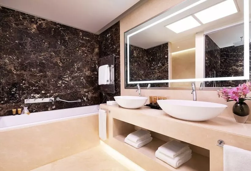 سوئیت با چشم‌انداز, Excelsior Hotel Gallia, A Luxury Collection Hotel, Milan
