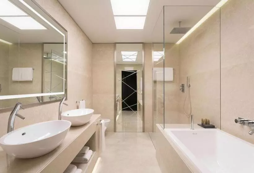 سوییت اجرایی, Excelsior Hotel Gallia, A Luxury Collection Hotel, Milan